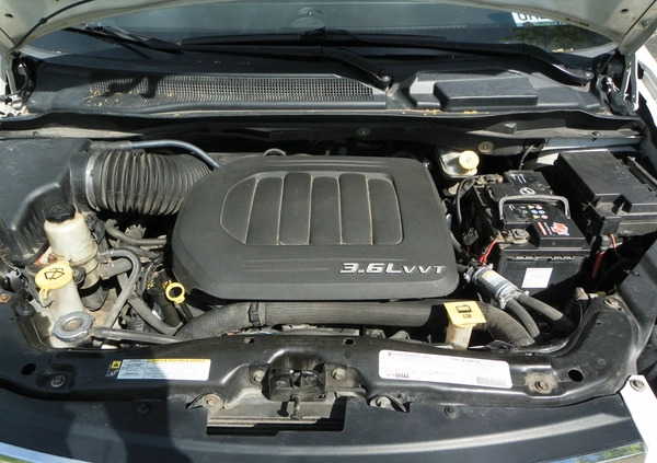 Chrysler Town &amp; Country cena 46500 przebieg: 281000, rok produkcji 2012 z Kraków małe 92
